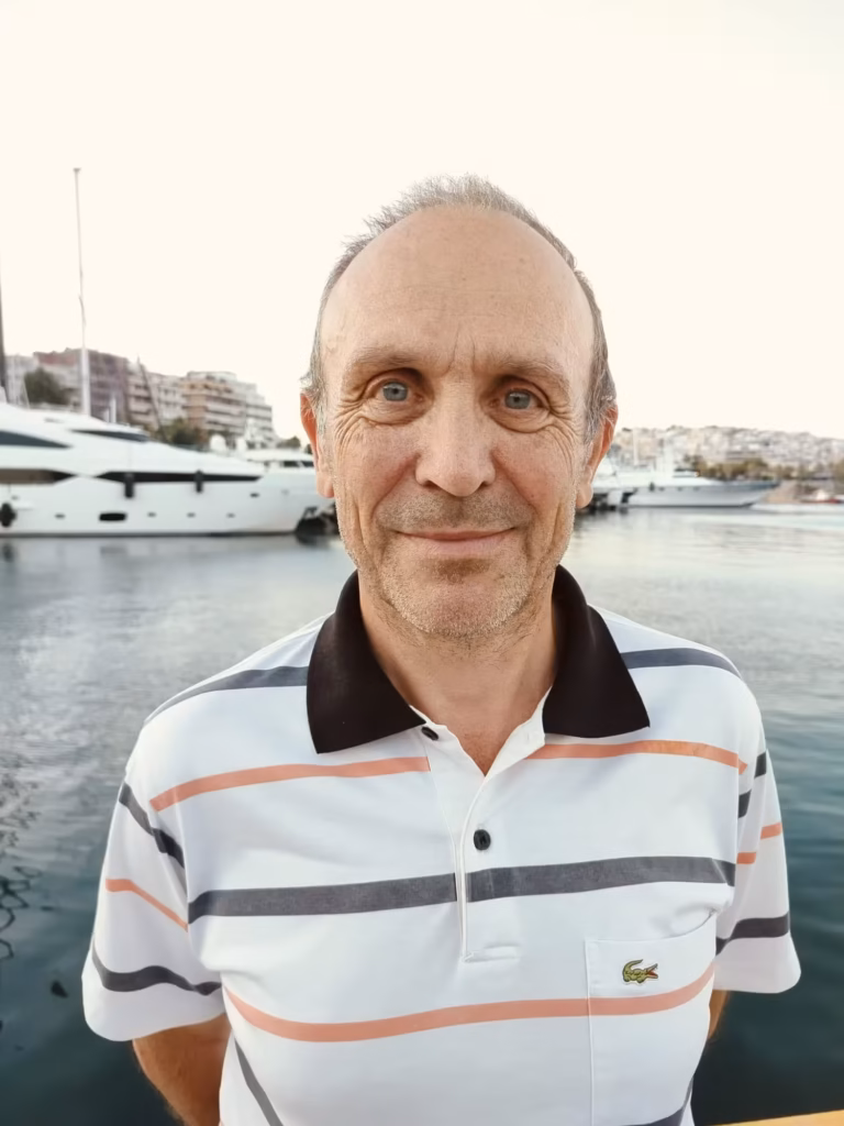Eric Cirot, fondateur de Retir'In G, accompagnement retraite en Grèce